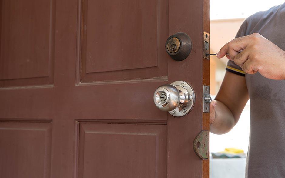 ouvrir une porte bloquée Coulommiers